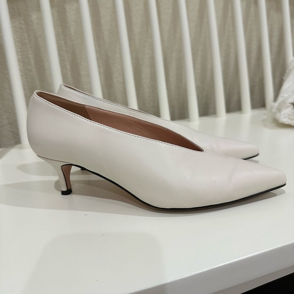 Elegant White Women's Kitten Heel Shoes